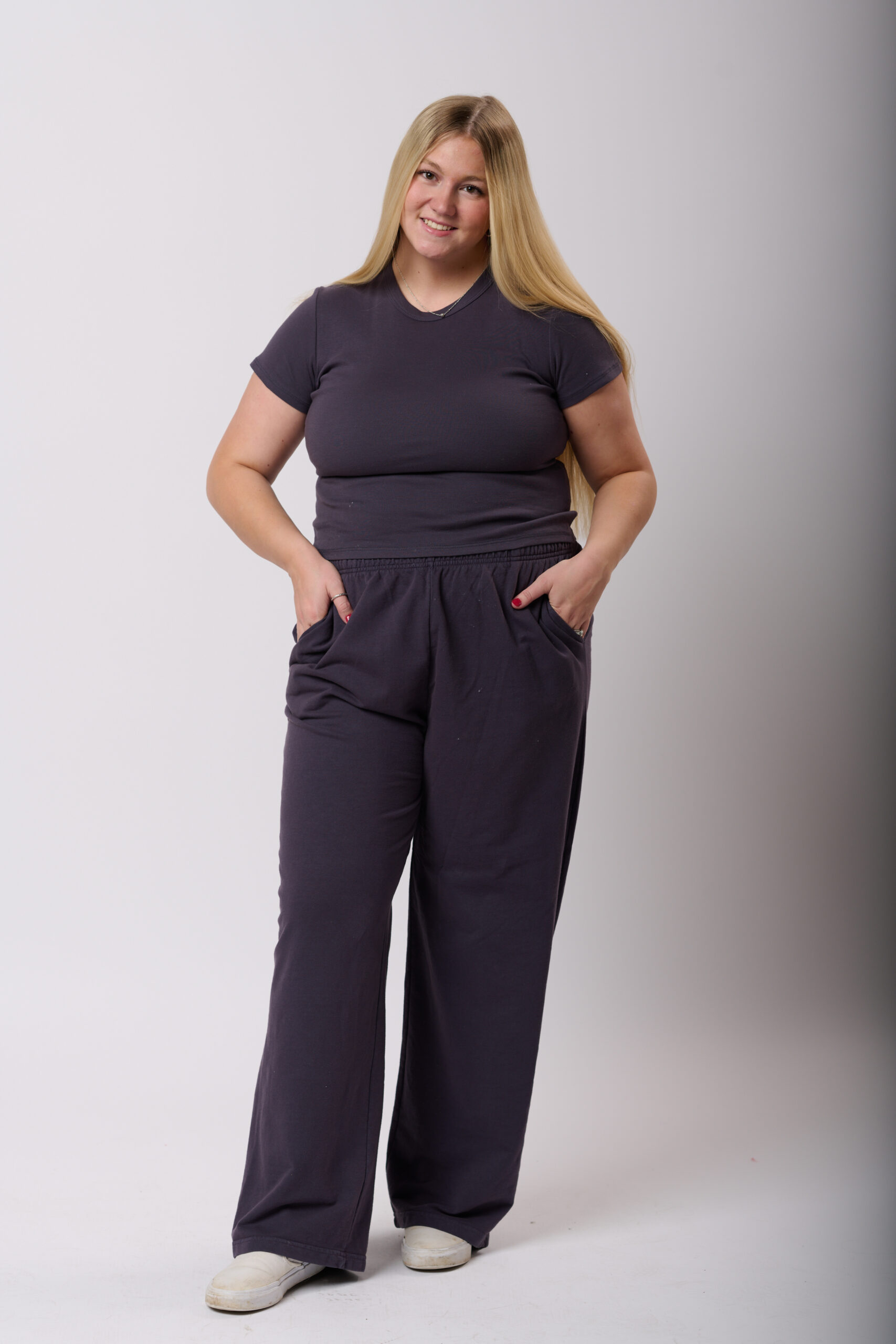 2025WinterLookbook0937.jpg