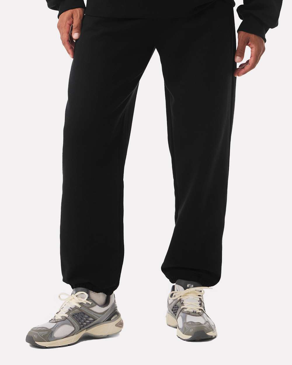 BELLA_2B_CANVAS_4737_Black_Front_High_Model.jpg